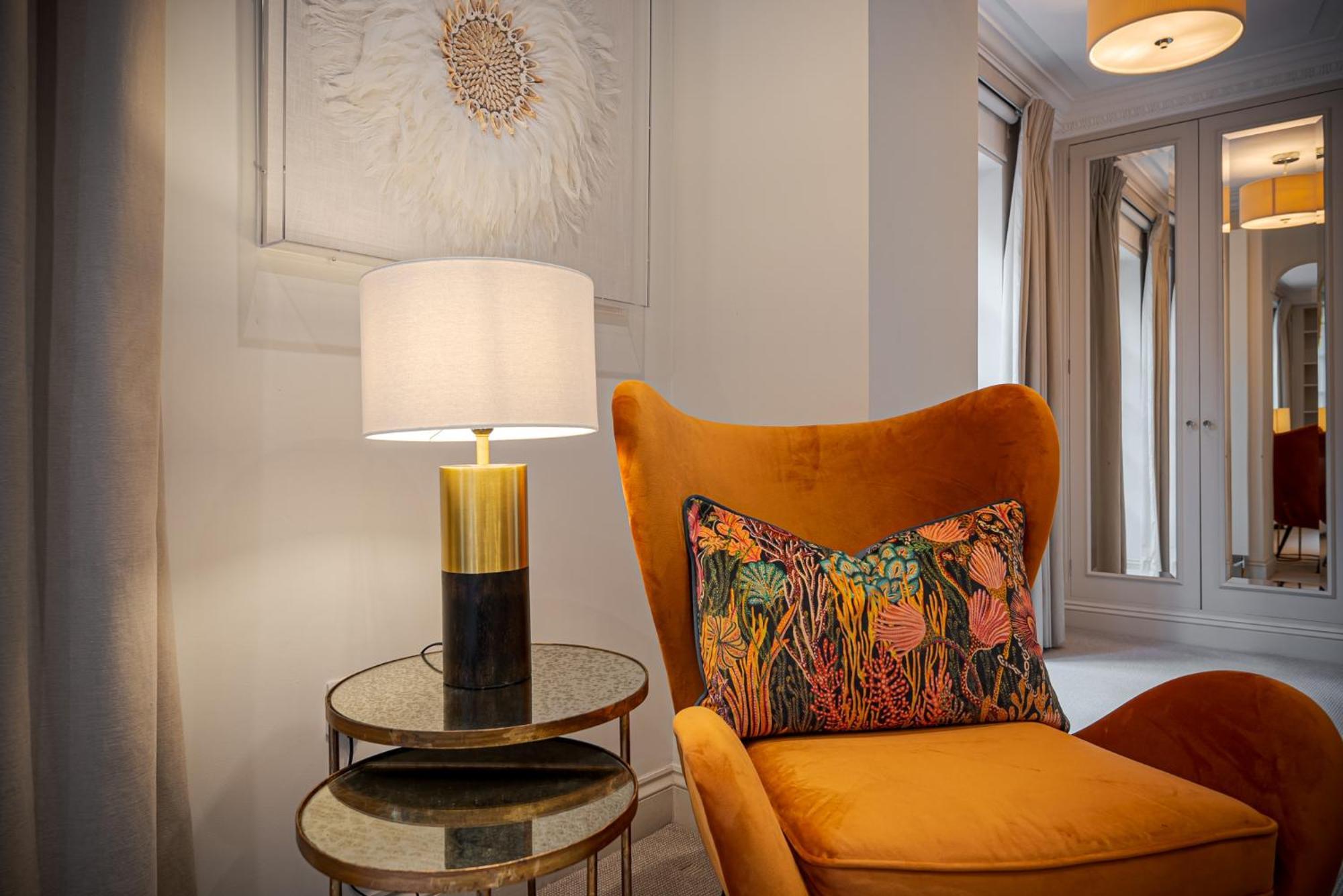 Modern 3 Bedroom Luxury House With Garage In Central London Exteriör bild