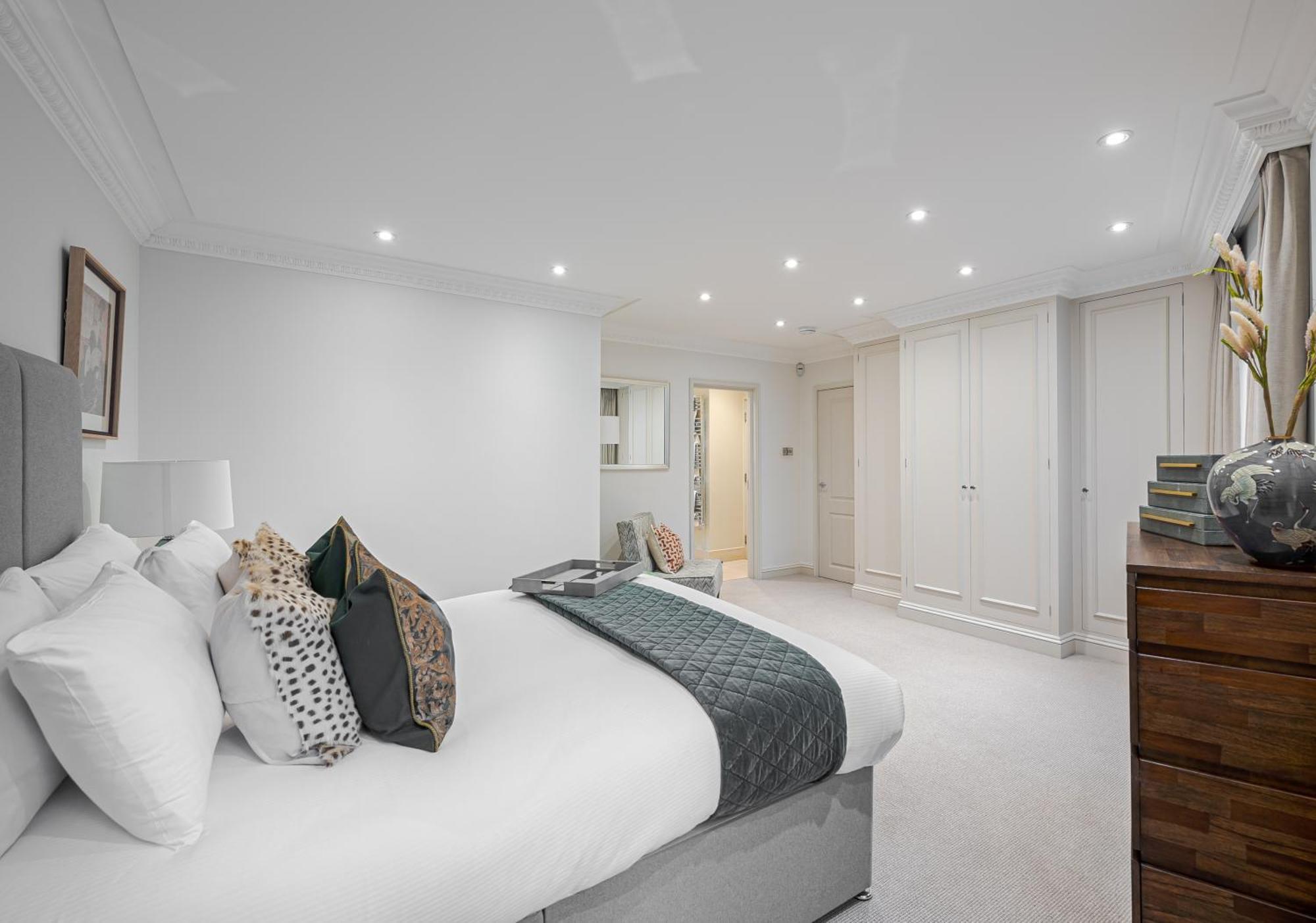 Modern 3 Bedroom Luxury House With Garage In Central London Exteriör bild
