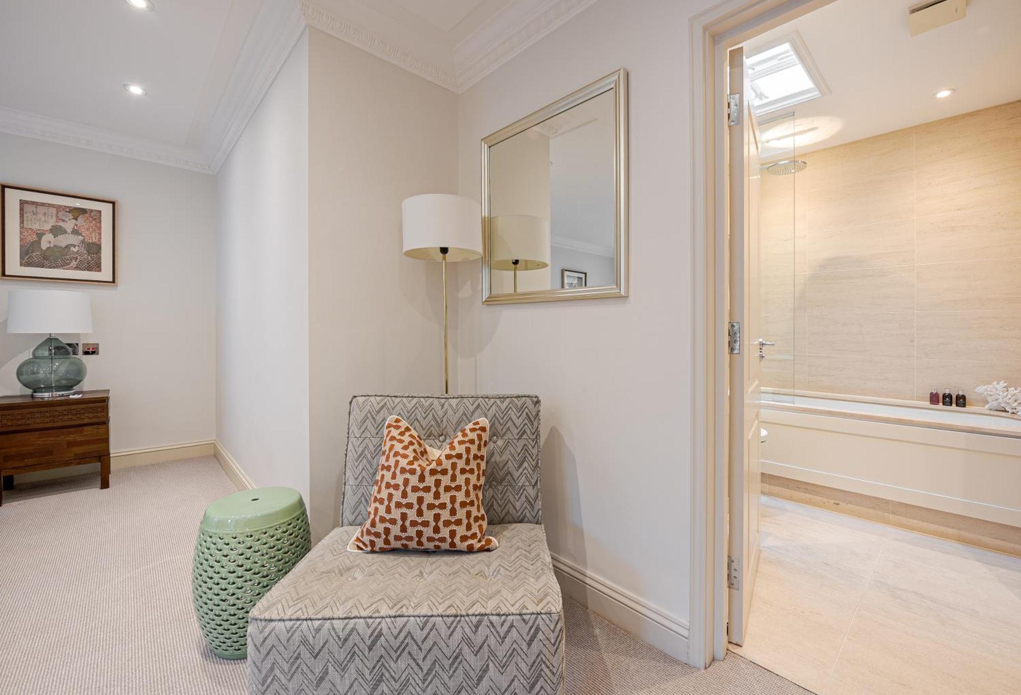 Modern 3 Bedroom Luxury House With Garage In Central London Exteriör bild